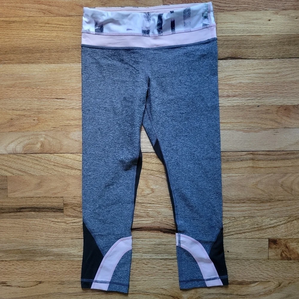 Lululemon Wunder Under Crop Leggings Women’s Sz 4